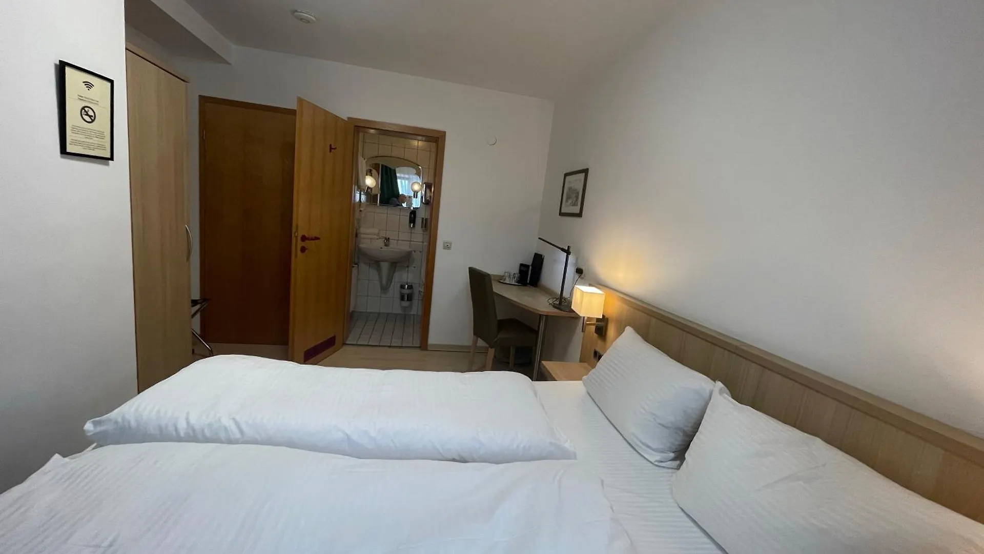 Hafner Hotel- Apartment -Self Check-In Отель Штутгарт